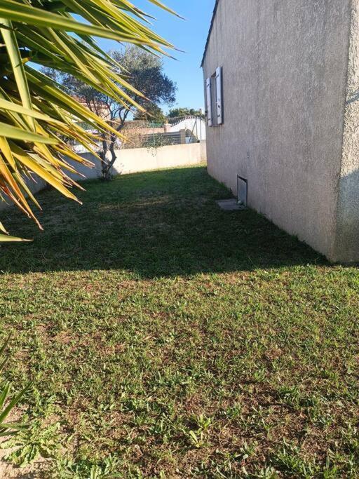 Belle Villa De 90M2 Au Calme Avec Jardin Et Parking A 10 Mn De La Mer En Voiture Fos-sur-Mer Bagian luar foto